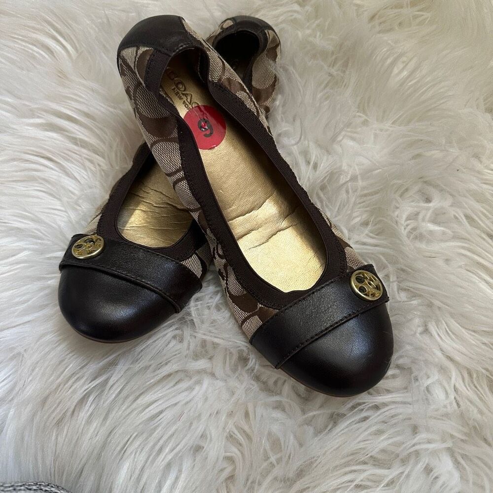 Coach flats women’s size 6 Chelsea leather cap ballet shoes